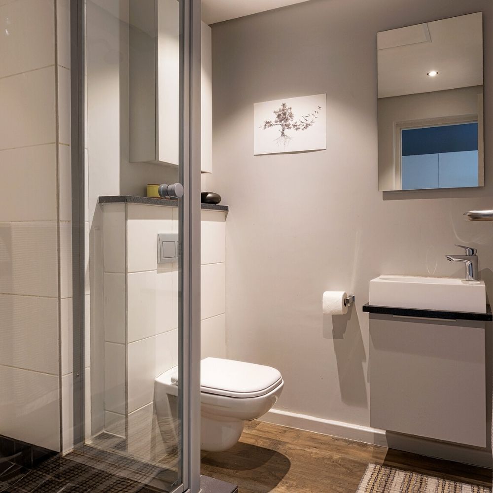 images/INK-Studios-Student-Housing-Stellenbosch-Bathroom.jpg